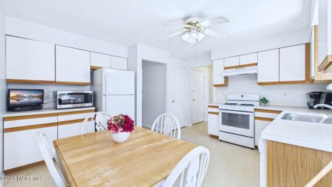 9 Netty Street Howell NJ 07731