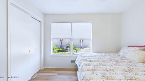 9 Netty Street Howell NJ 07731