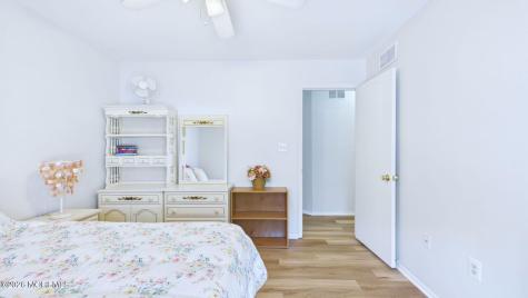 9 Netty Street Howell NJ 07731