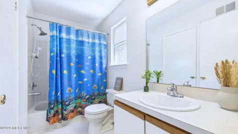 9 Netty Street Howell NJ 07731