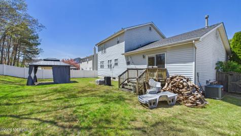 9 Netty Street Howell NJ 07731