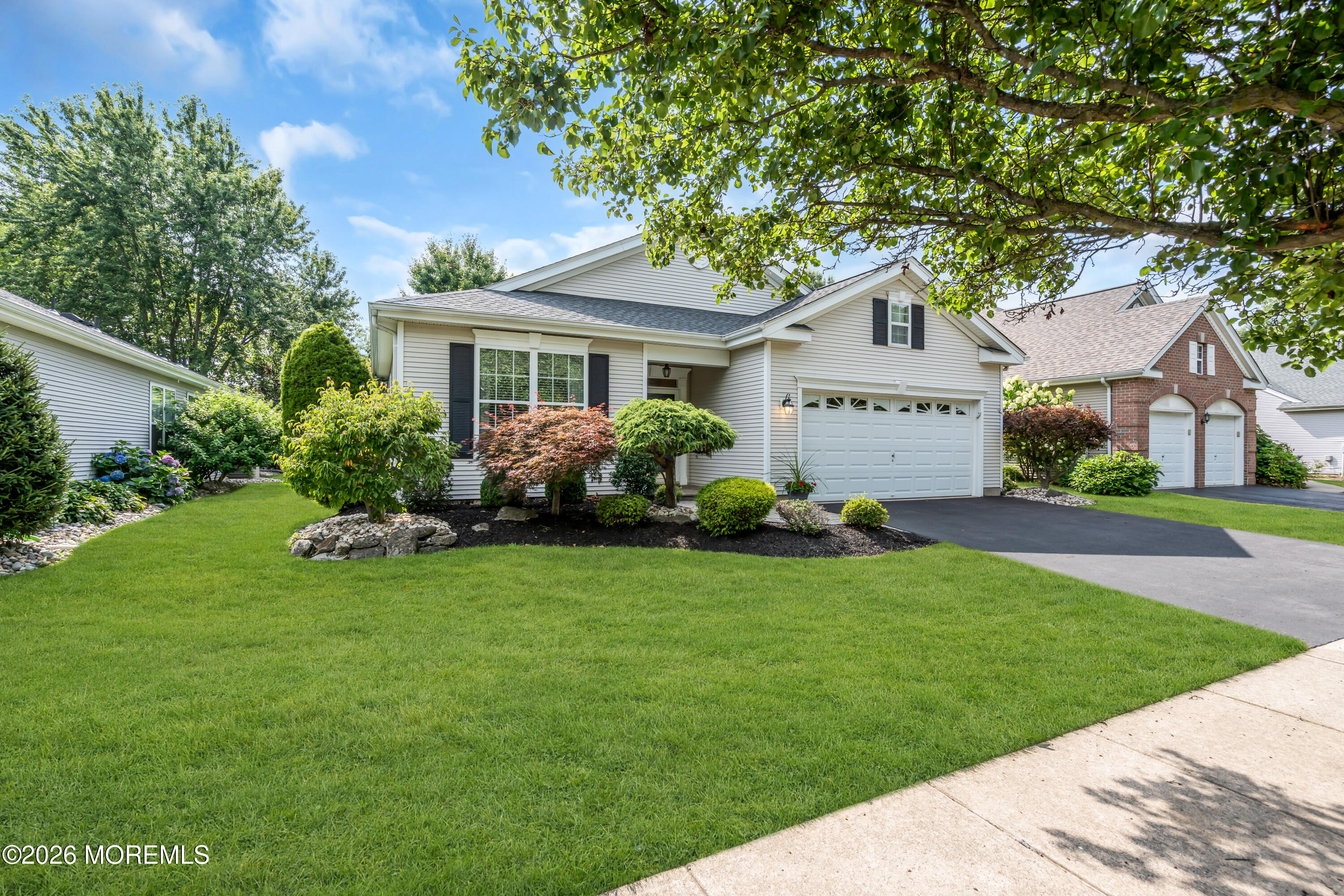 18 Powderhorn Way Allentown NJ 08501