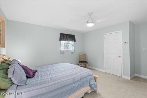 305 6th Street Waretown NJ 08758