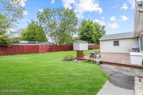 305 6th Street Waretown NJ 08758