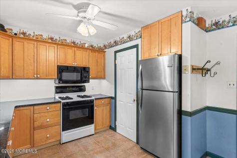 305 6th Street Waretown NJ 08758