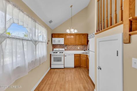 10 Haug Street Union Beach NJ 07735