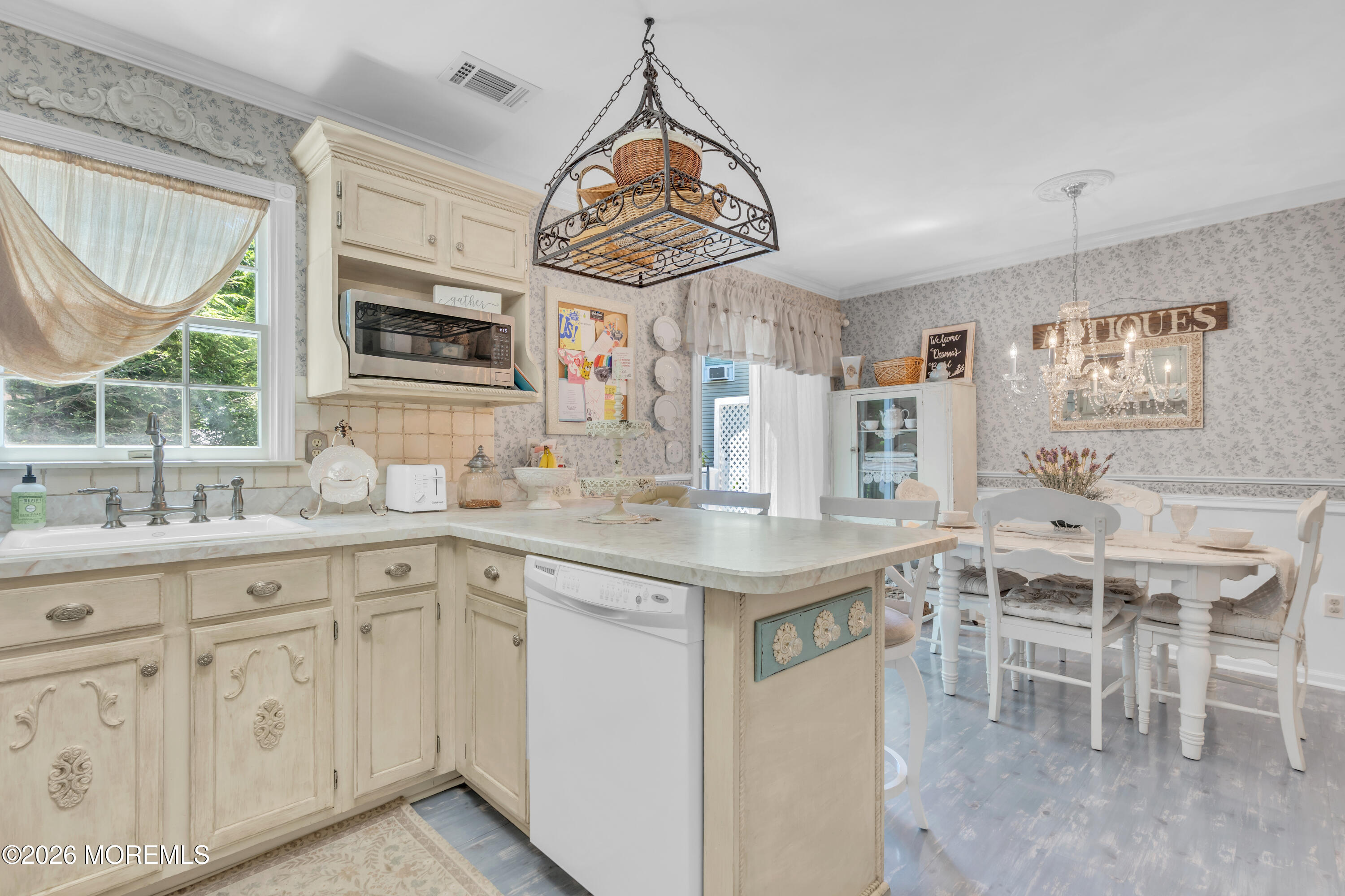 901 Roundtree Drive Toms River NJ 08753