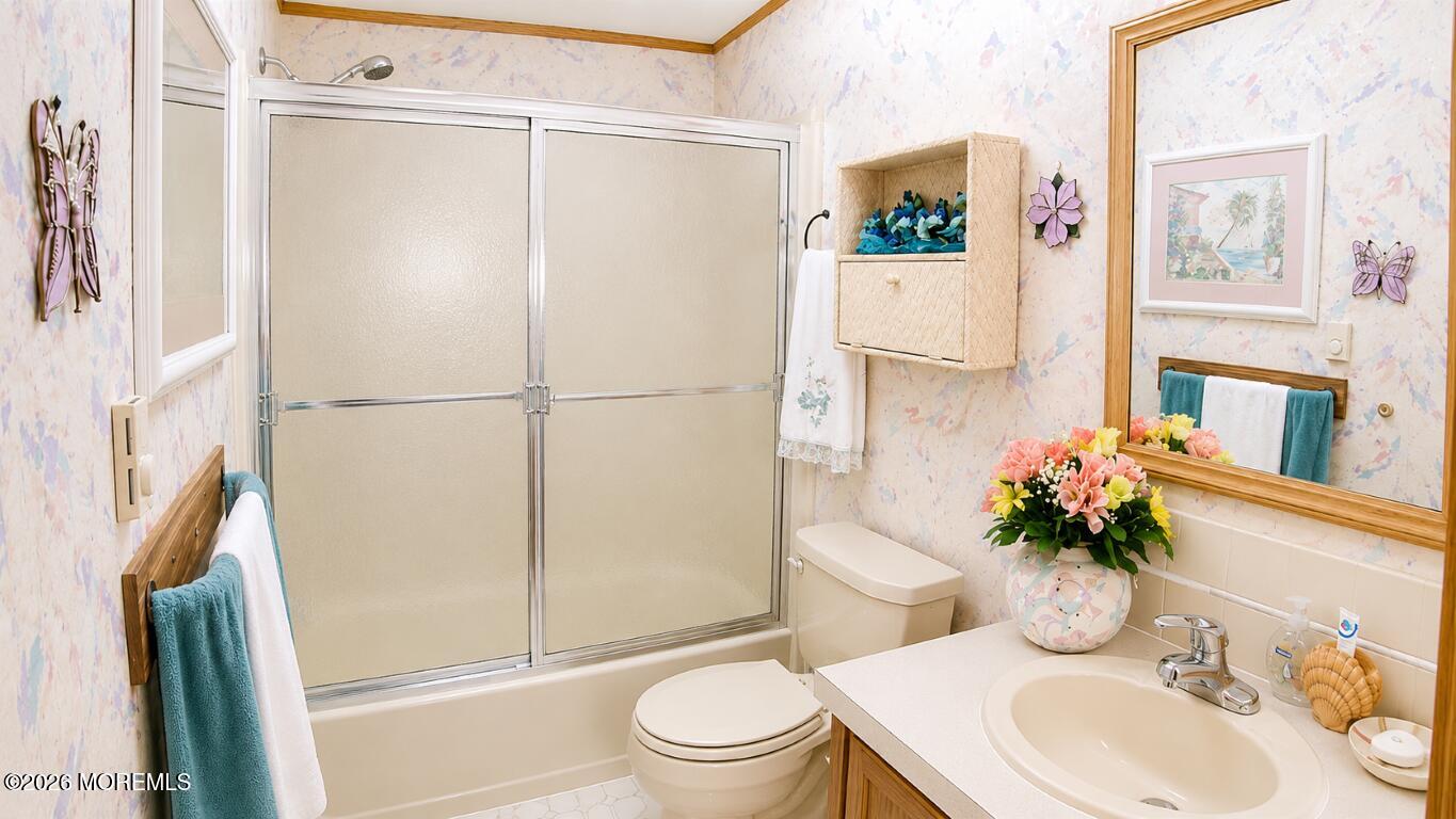 15 Oak Tree Lane Manahawkin NJ 08050