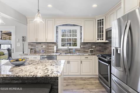 19 Heathwood Avenue Jackson NJ 08527