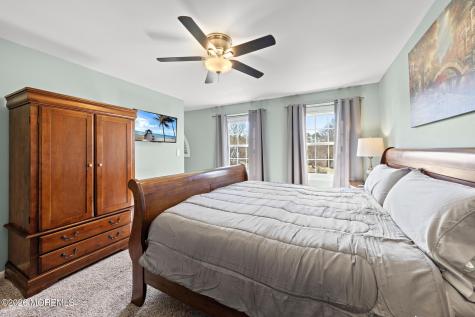 19 Heathwood Avenue Jackson NJ 08527
