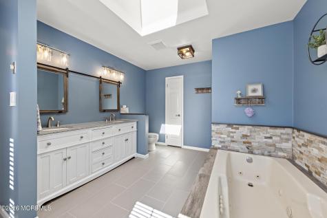 19 Heathwood Avenue Jackson NJ 08527