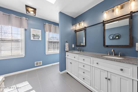 19 Heathwood Avenue Jackson NJ 08527