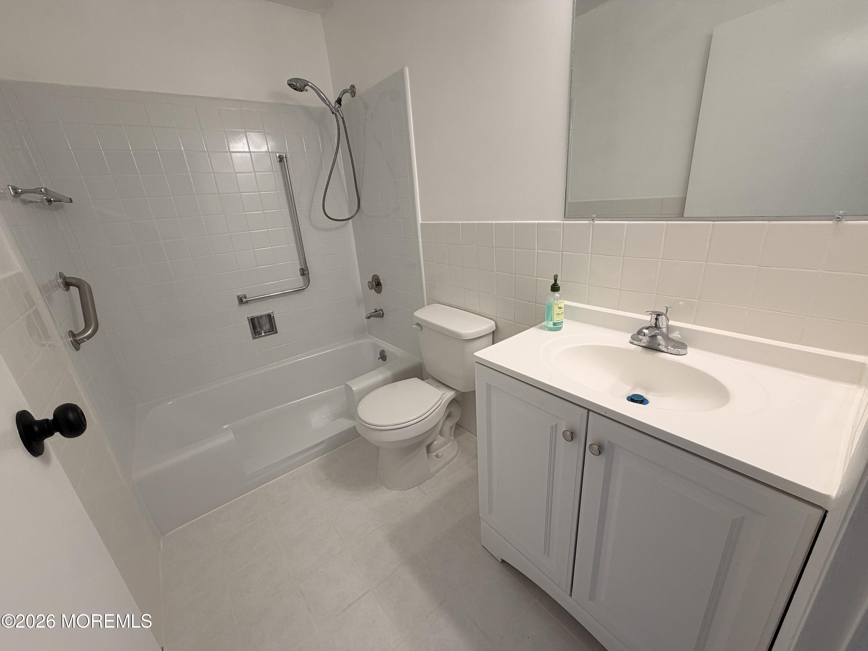 670A New Castle Court Lakewood NJ 08701