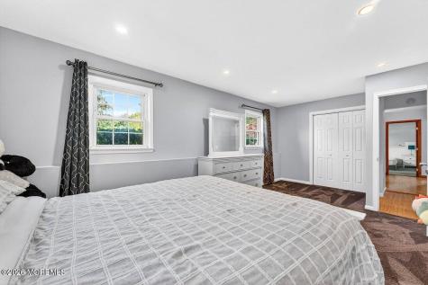 33 Bayberry Lane New Monmouth NJ 07748