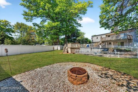 33 Bayberry Lane New Monmouth NJ 07748