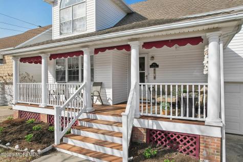 902 Claridge Drive Spring Lake Heights NJ 07762