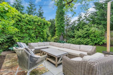 22 1st Street Rumson NJ 07760