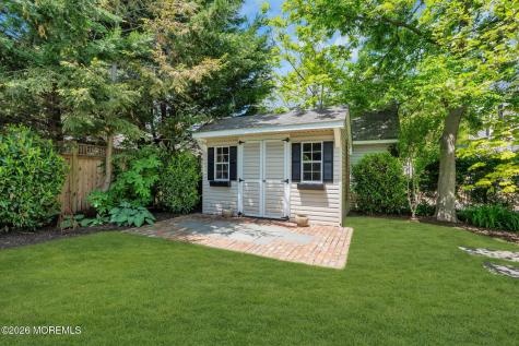 22 1st Street Rumson NJ 07760