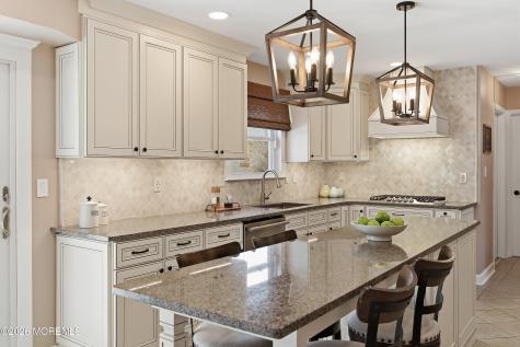 23 Paulette Lane Howell NJ 07731