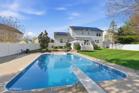 23 Paulette Lane Howell NJ 07731