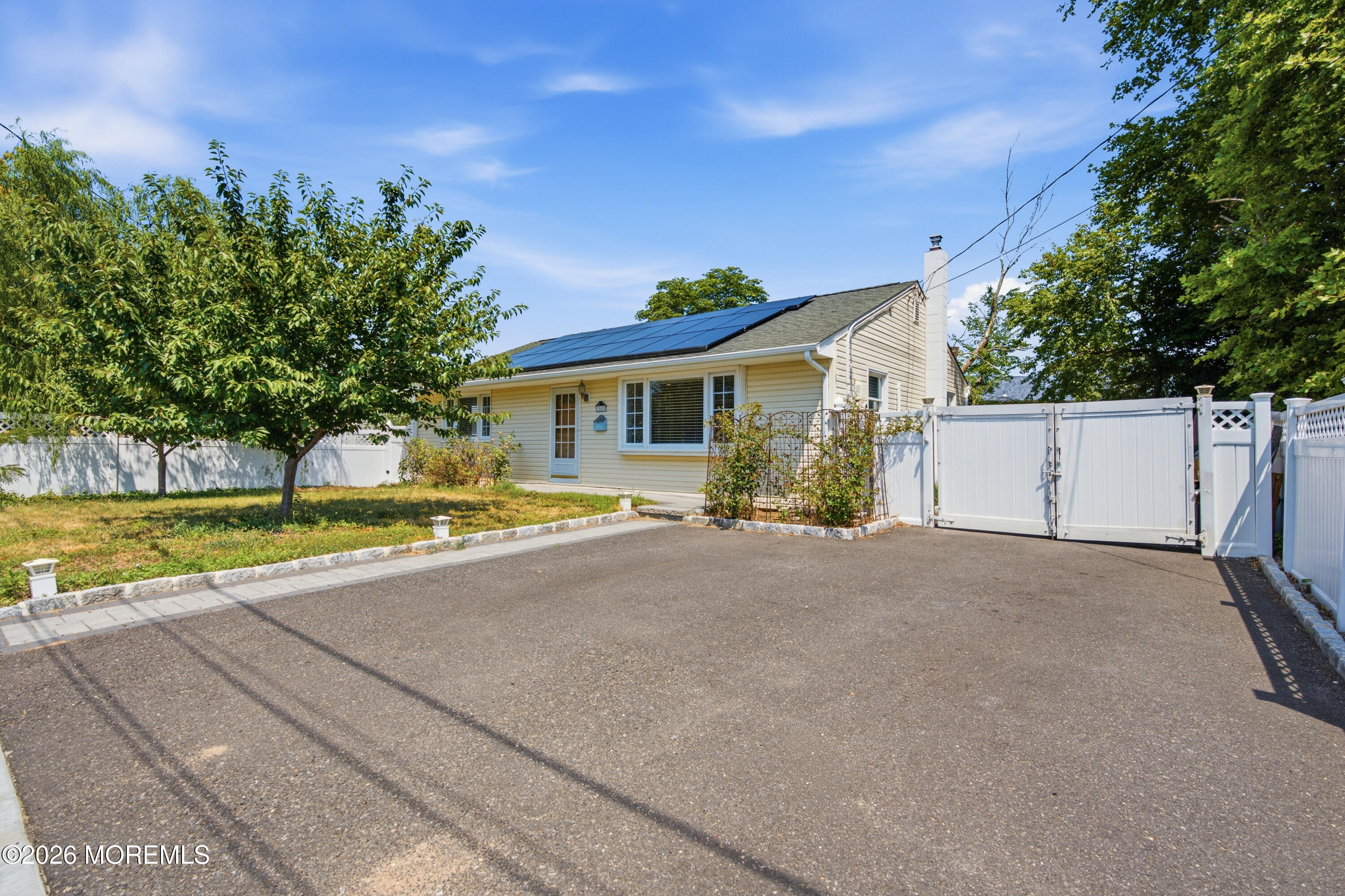 5 Snyder Lane Keyport NJ 07735