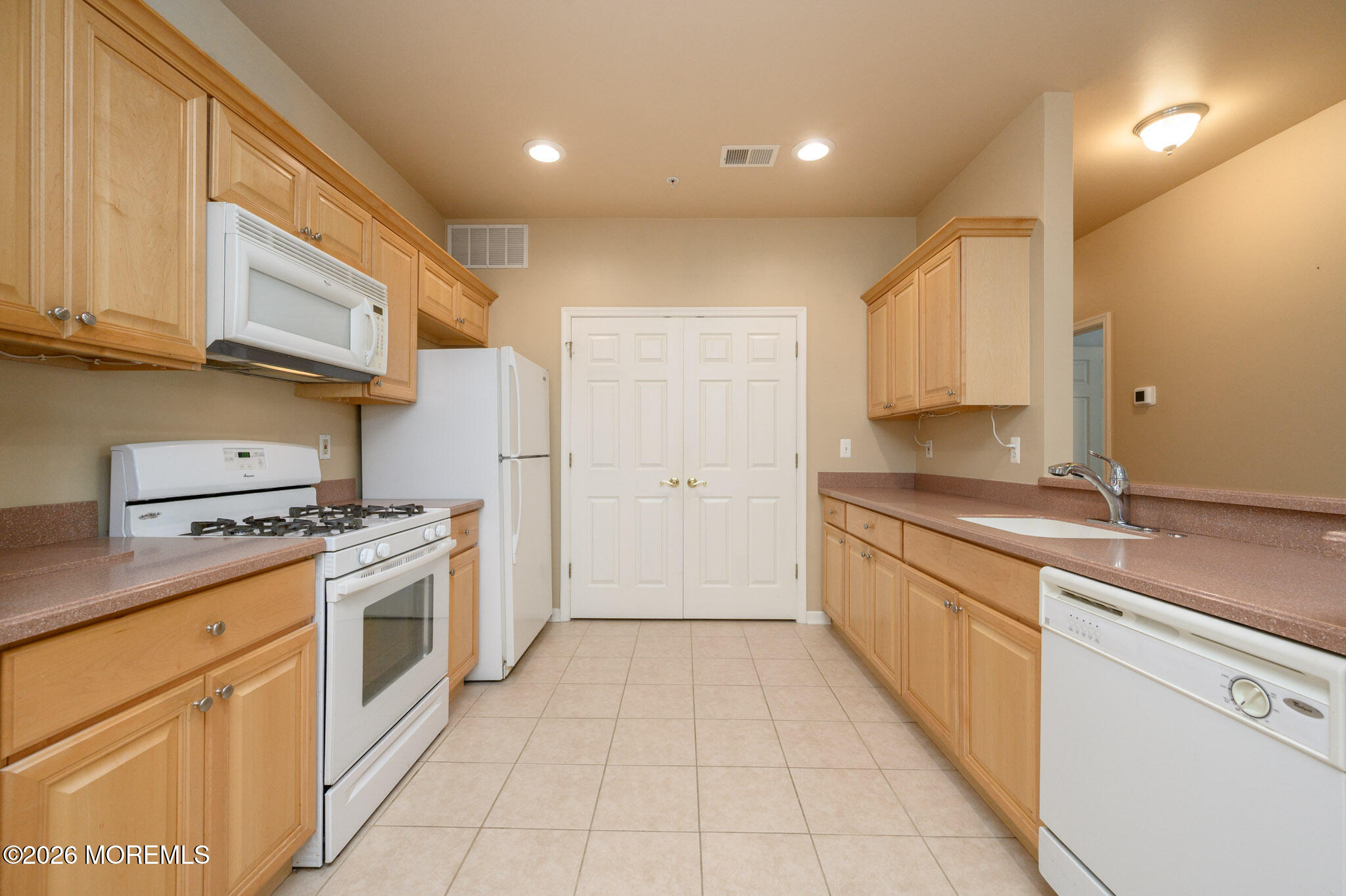 219 Sophee Lane Lakewood NJ 08701