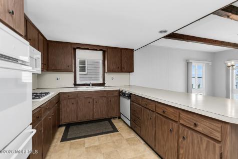 521 Bayview Drive Toms River NJ 08753
