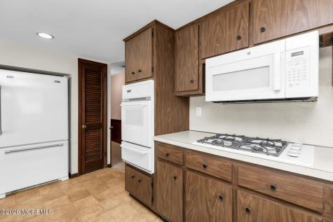 521 Bayview Drive Toms River NJ 08753