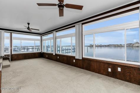 521 Bayview Drive Toms River NJ 08753