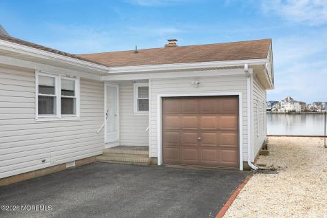 521 Bayview Drive Toms River NJ 08753