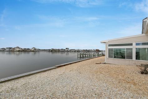 521 Bayview Drive Toms River NJ 08753