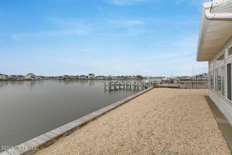 521 Bayview Drive Toms River NJ 08753