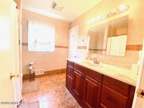 689 Hill Road Toms River NJ 08753