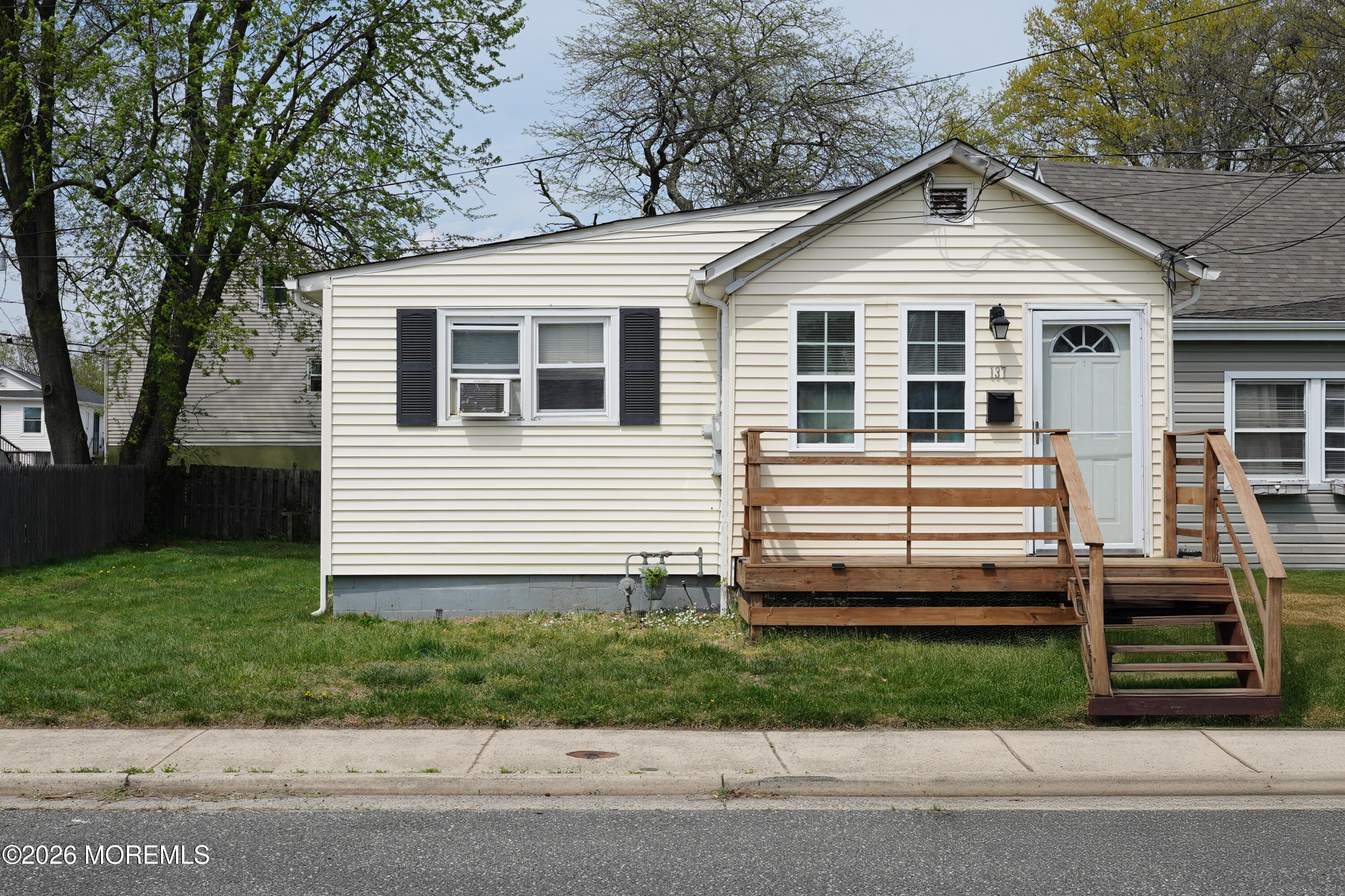 137 Maple Avenue Keansburg NJ 07734