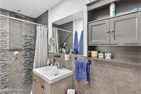 137 Maple Avenue Keansburg NJ 07734