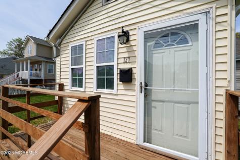 137 Maple Avenue Keansburg NJ 07734