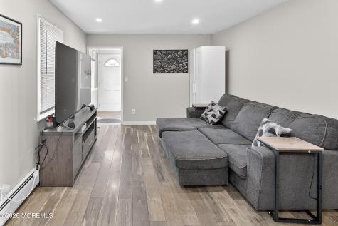 137 Maple Avenue Keansburg NJ 07734