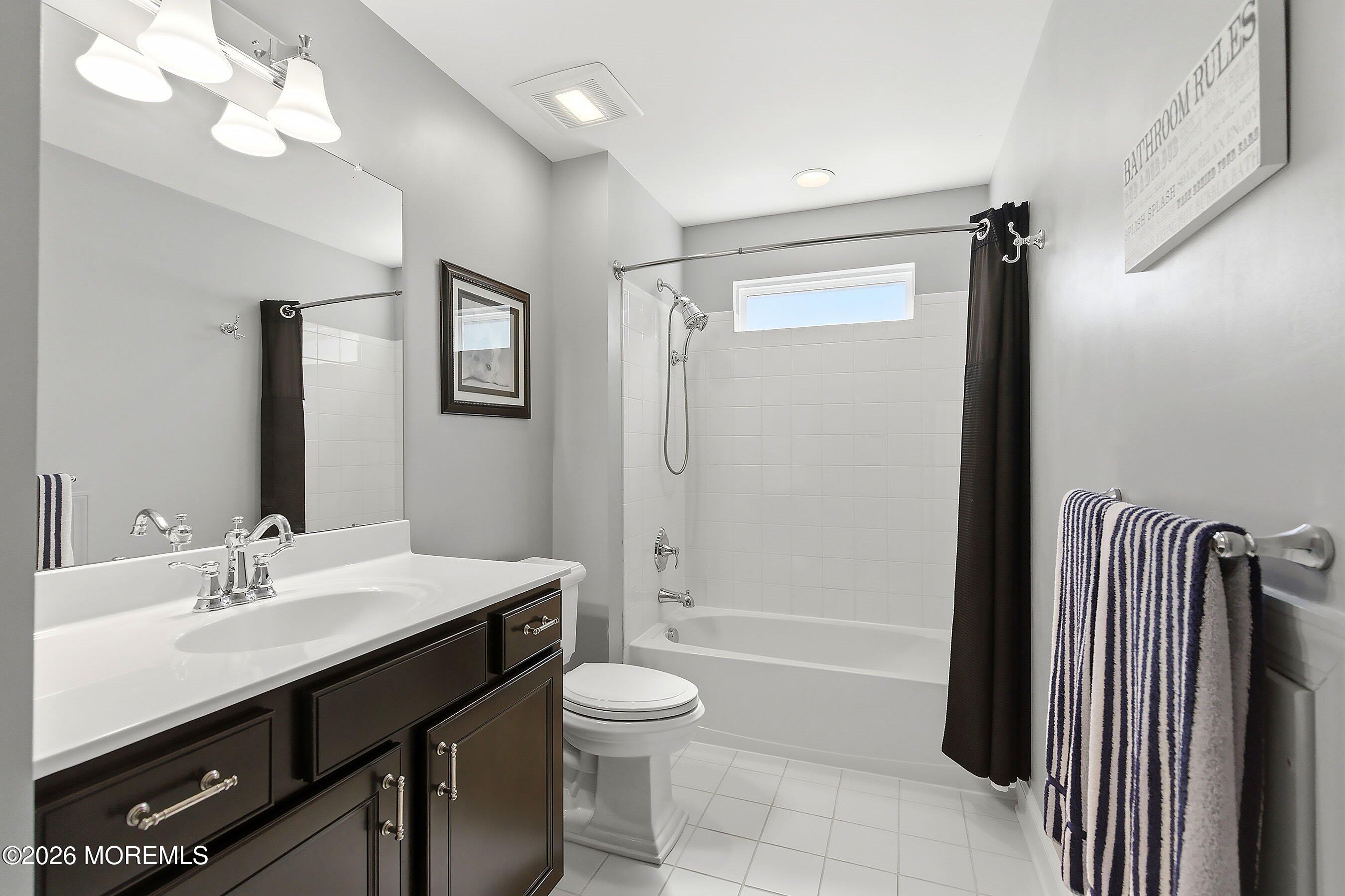 10 Cauthen Court Manalapan NJ 07726