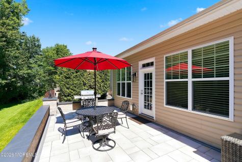 10 Cauthen Court Manalapan NJ 07726