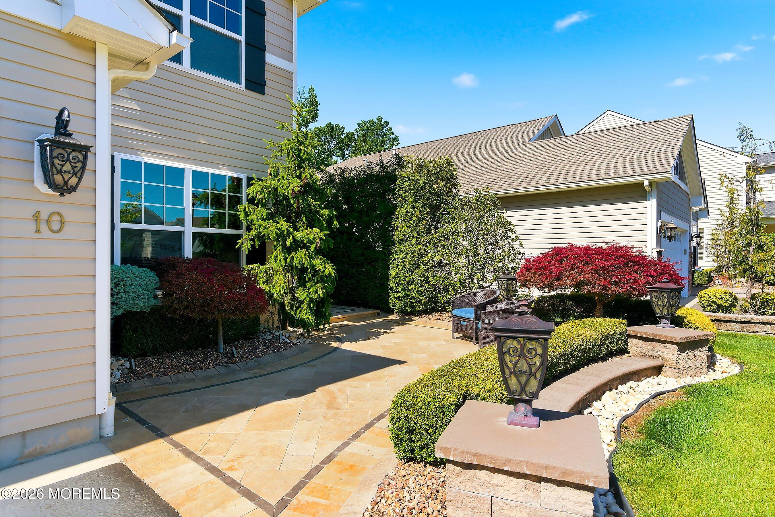 10 Cauthen Court Manalapan NJ 07726