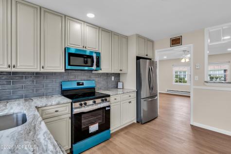 933B Thornhill Court Lakewood NJ 08701