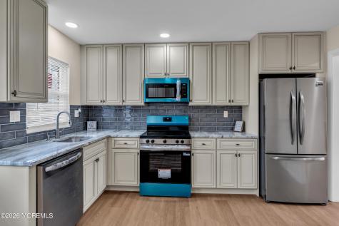 933B Thornhill Court Lakewood NJ 08701
