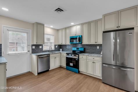 933B Thornhill Court Lakewood NJ 08701