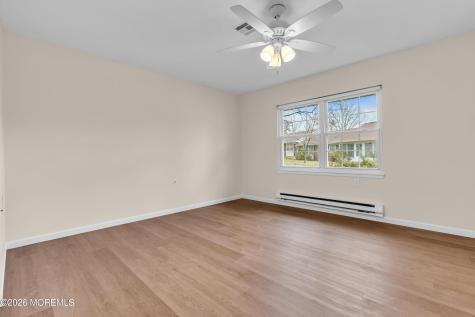 933B Thornhill Court Lakewood NJ 08701