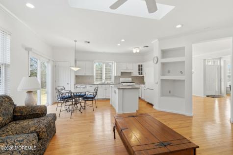 11 Ripple Terrace Barnegat NJ 08005