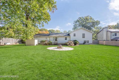 4 Hickory Hill Road Jackson NJ 08527