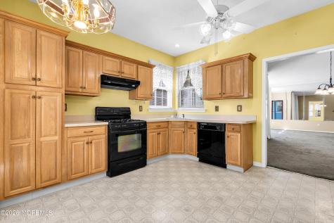 12 Wharfside Way Bayville NJ 08721