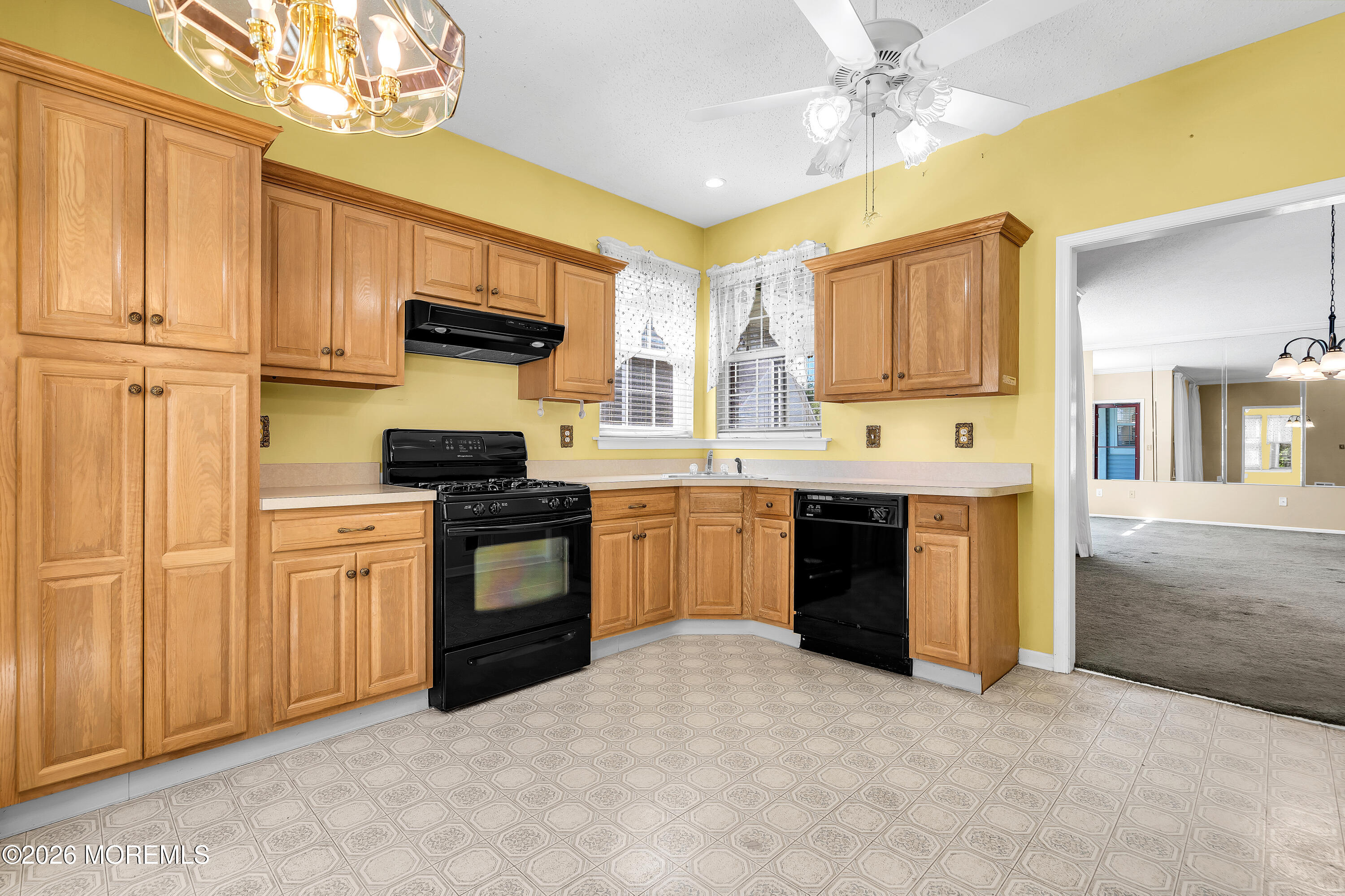 12 Wharfside Way Bayville NJ 08721