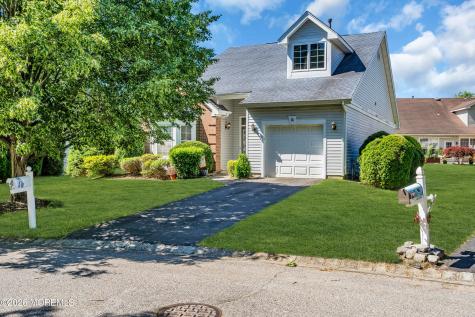 12 Wharfside Way Bayville NJ 08721