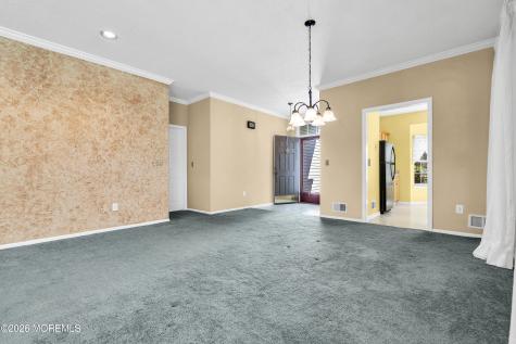 12 Wharfside Way Bayville NJ 08721